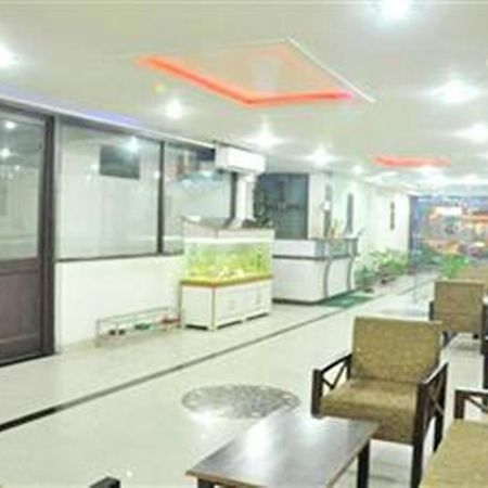 Hotel Dawat Palace Agra  Extérieur photo