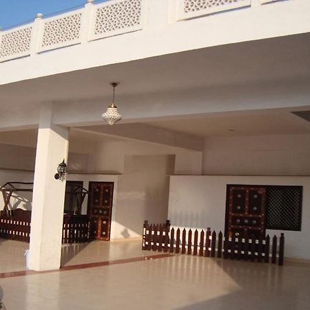 Hotel Dawat Palace Agra  Extérieur photo