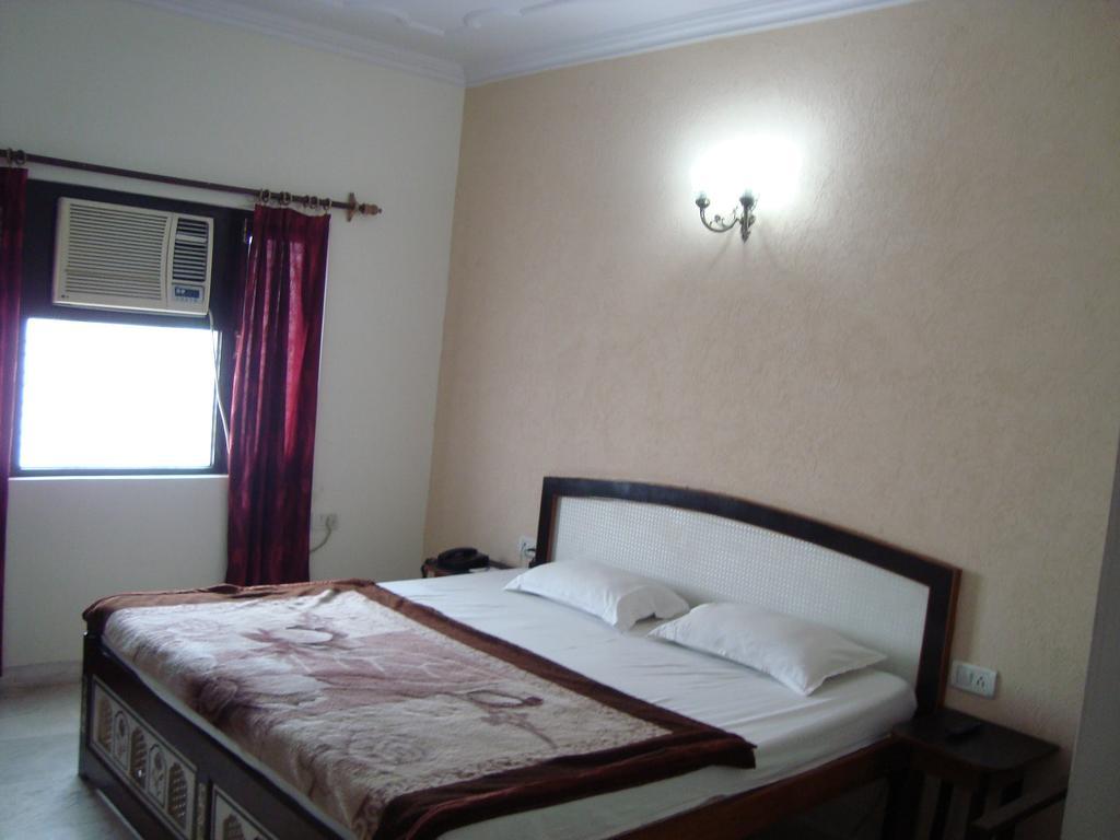 Hotel Dawat Palace Agra  Chambre photo