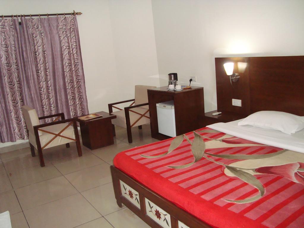 Hotel Dawat Palace Agra  Chambre photo