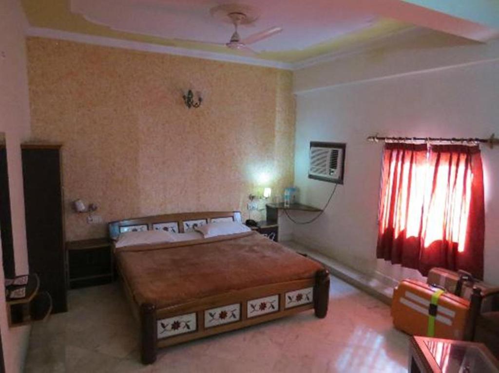 Hotel Dawat Palace Agra  Extérieur photo